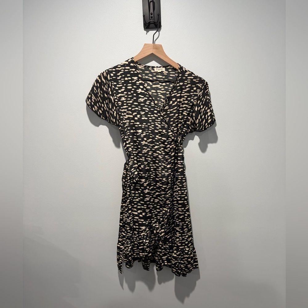 Paani Black and Tan Ruffle Bottle Wrap Dress S